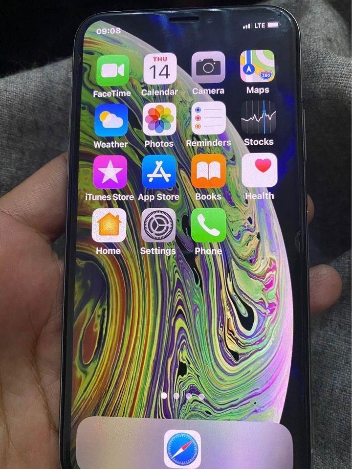ایفون-xs
