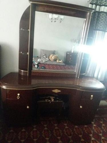 فروش عاجل تخت خواب با تخت طفلانه 0777511371