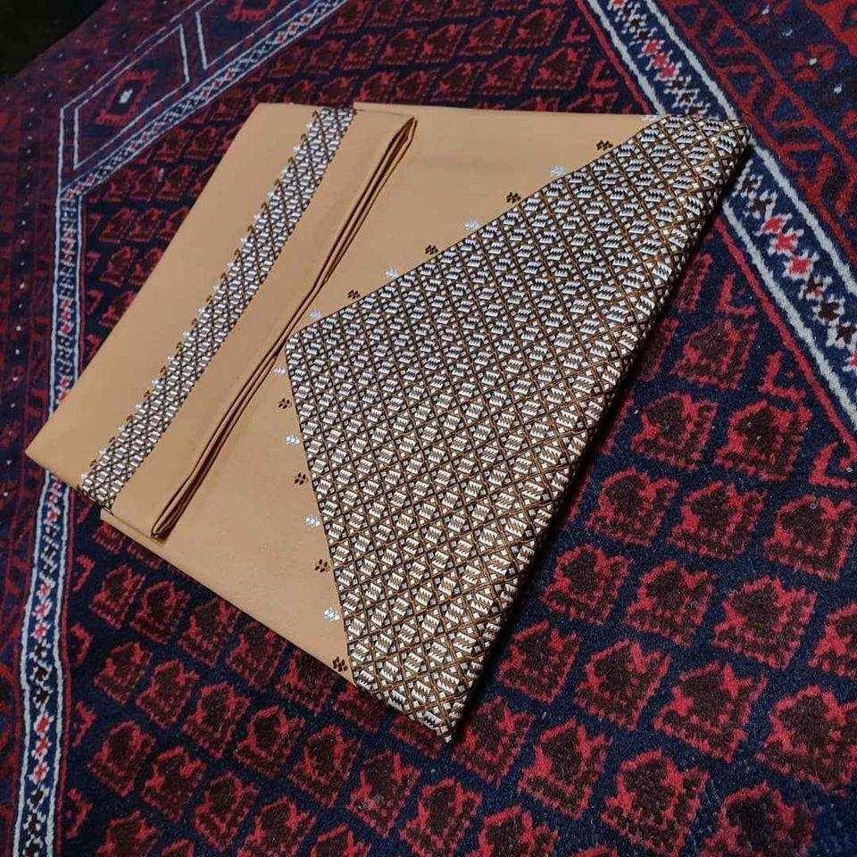 لاسی-خامکی-نوکی-غاړه