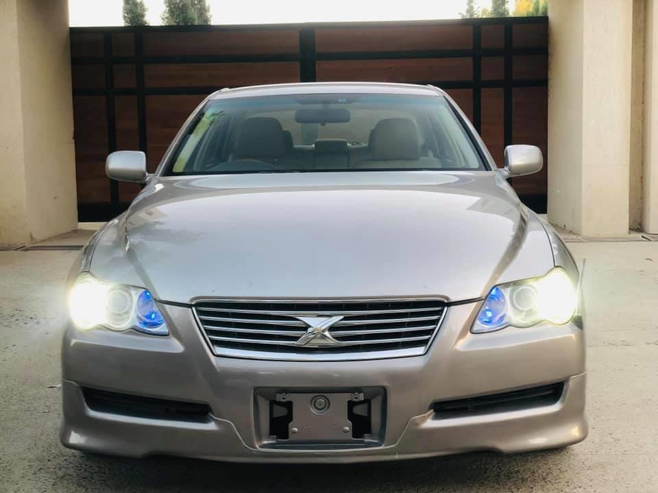 Toyota-Mark-X-250