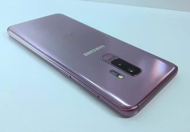 مدل Galaxy S9 plus دو سیمکارته اصلی آورده شده از