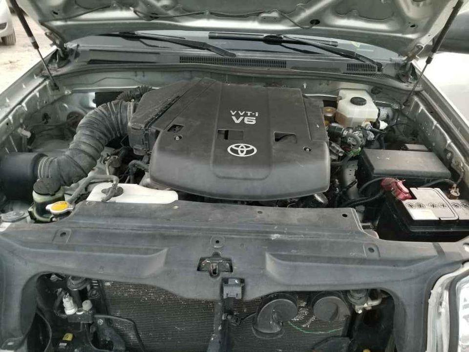 4RUNNER-SR5-2004