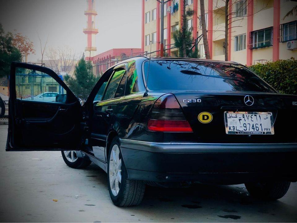 Mercedes-Benz-c230-V4-black