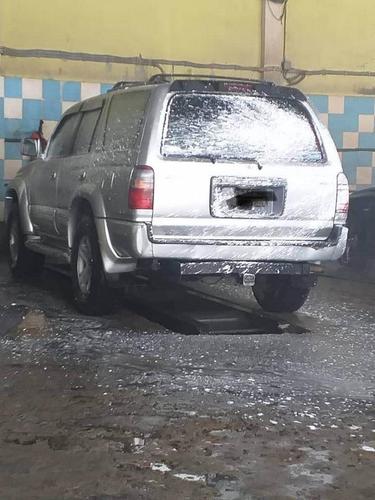 نوع موتر فرونر مادل 99 منفی 2 رنگ نقری قیمت 6000 دالر شماره