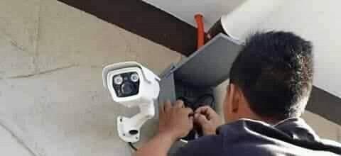 خدمات فروش نصب و ترمیم کمره های امنیتی.Phone 0788626284Wha