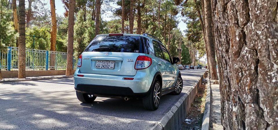 سوزاکی-sx4-مدل-۲۰۰۹--