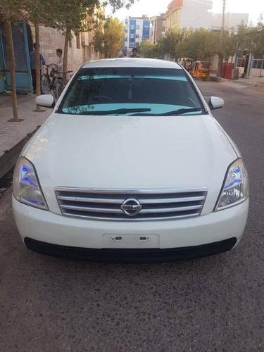 خریدار موتر نیسان تینا هستم هردوستی داره لطفا کمنت کنه 07925