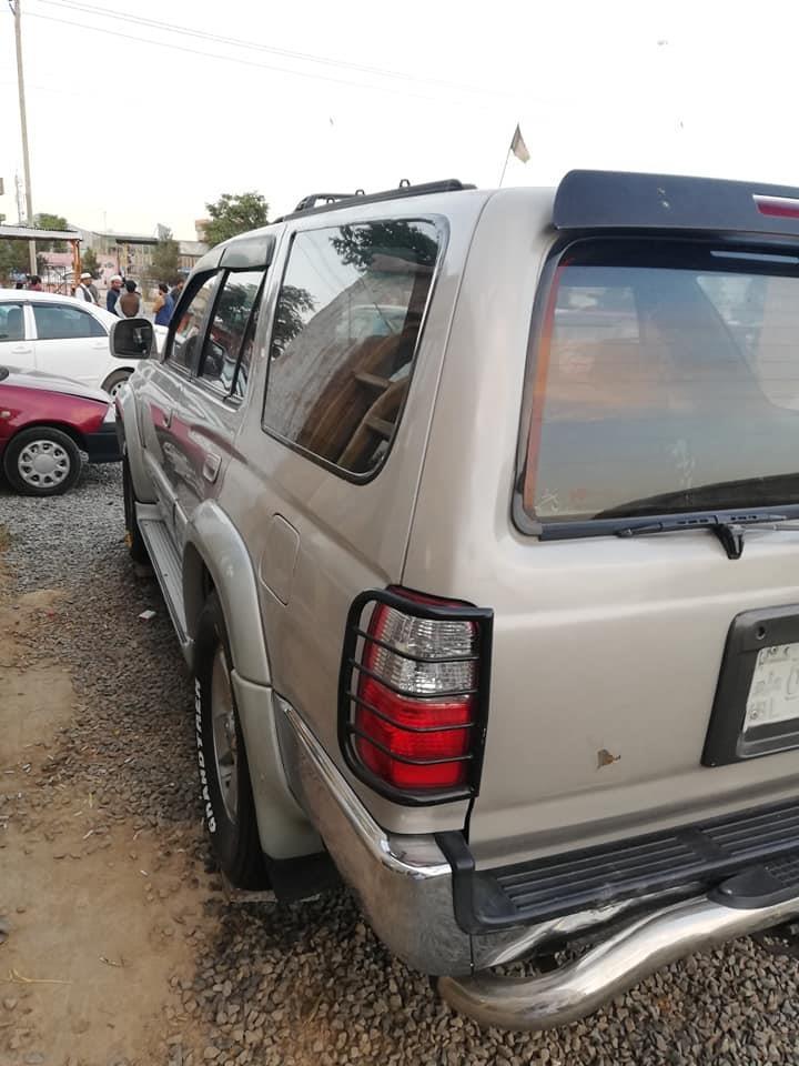 TOYOTA-4RUNNER