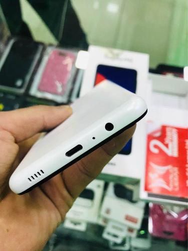 فروش عاجل یک سیت M12 حافظه داخلی 64 رم 4 خیلی کم استفاده شد
