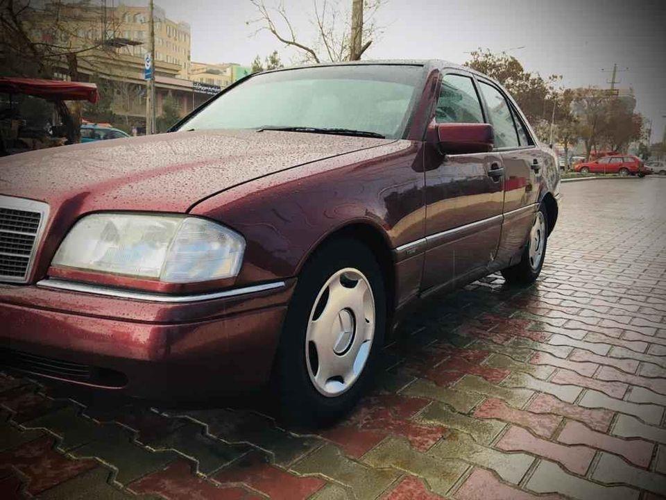 Mercedes-Benz-200-full-option