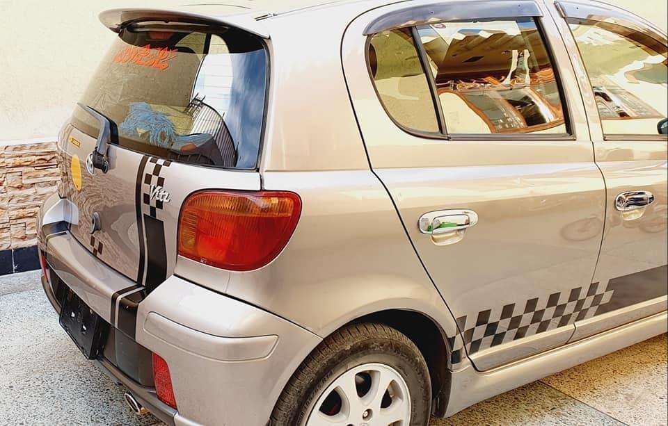 RS-Vitz-اراس-ویډز-2004
