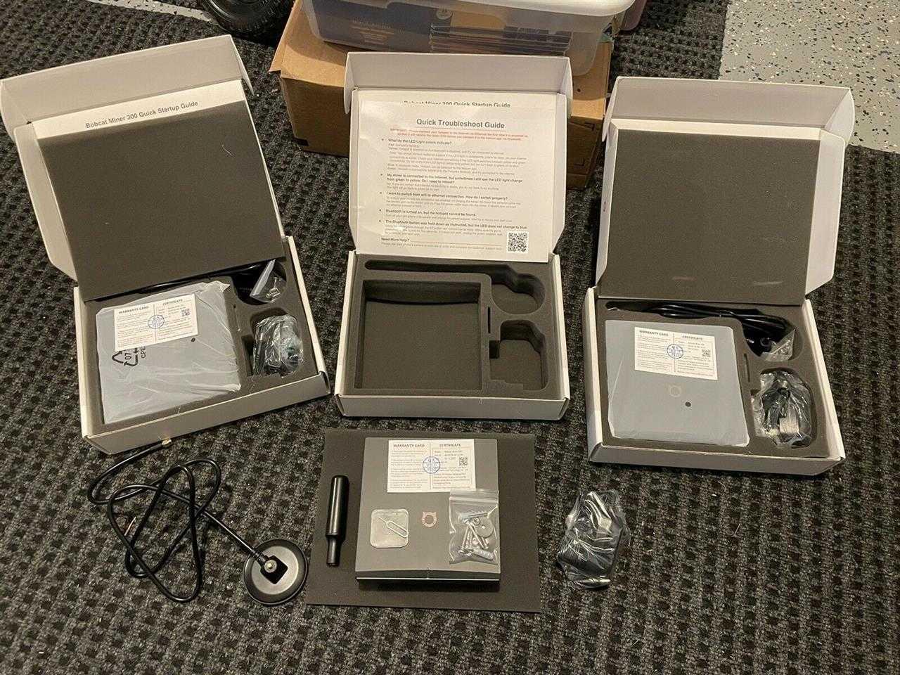 New-Bobcat-Miner-300-US915-EU868-Helium-Hotspot-Routers