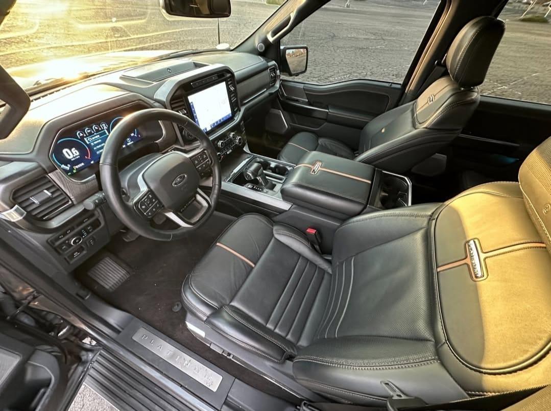 2023-Ford-F-150-Platinum-Pickup-4D