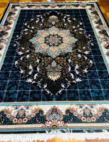 یک دانه قالین ایرانی 700 شانه 2550 تراکم