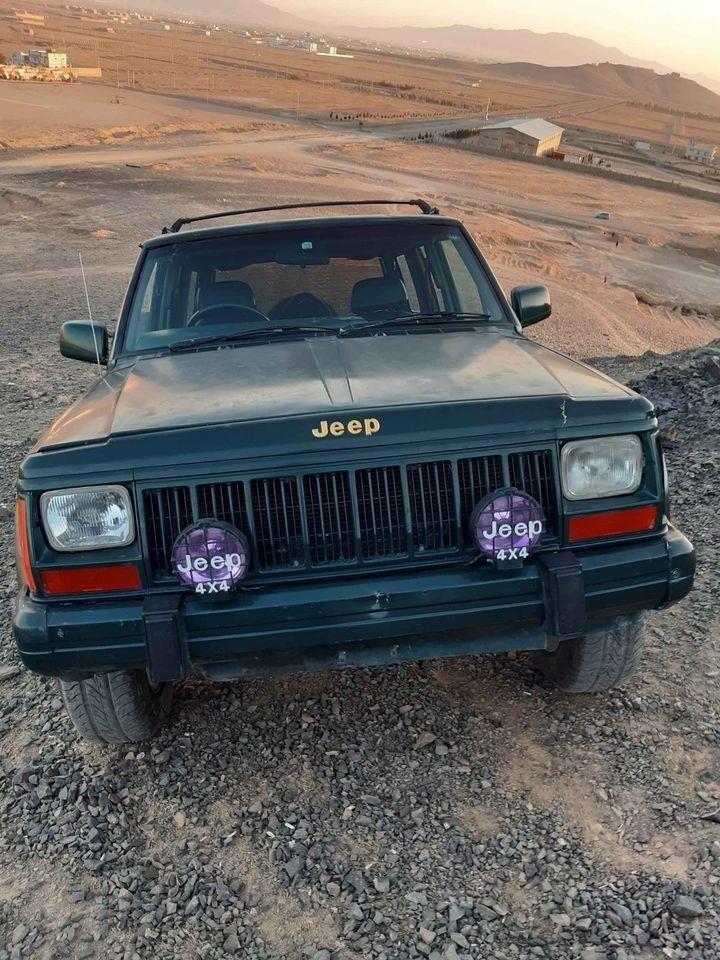 Cherookee-Jeep-1993-model