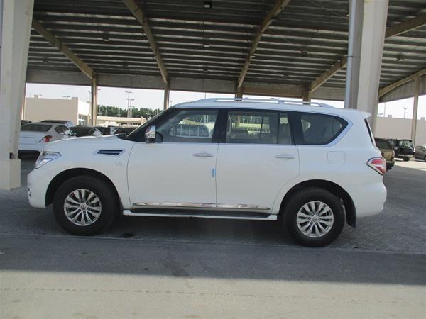 2016-Nissan-patrol-le-platinum