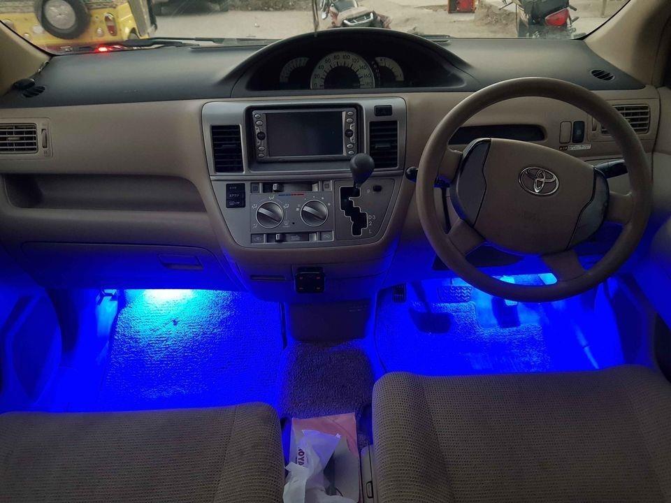 دخرڅ-موټر