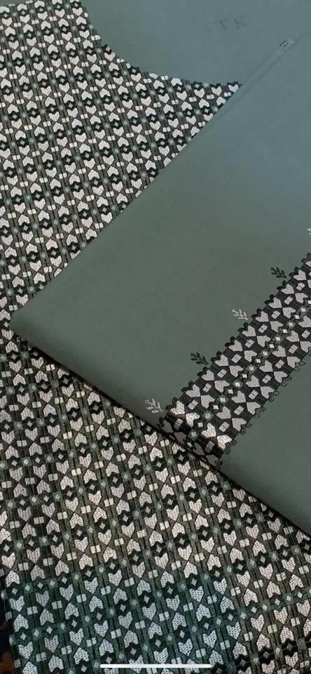 لاسی-چاذکونجه-ښایستی-غاړی-راغلی