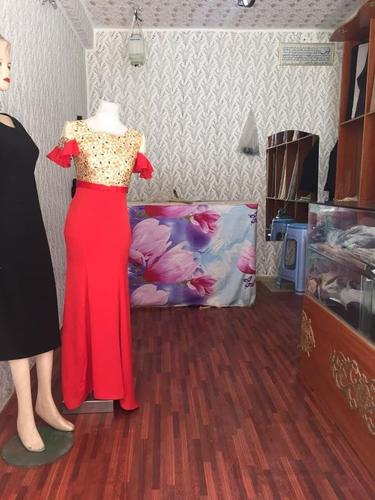 فروش یک باب دکان خیاطی همراه با کارگاه جداگانه