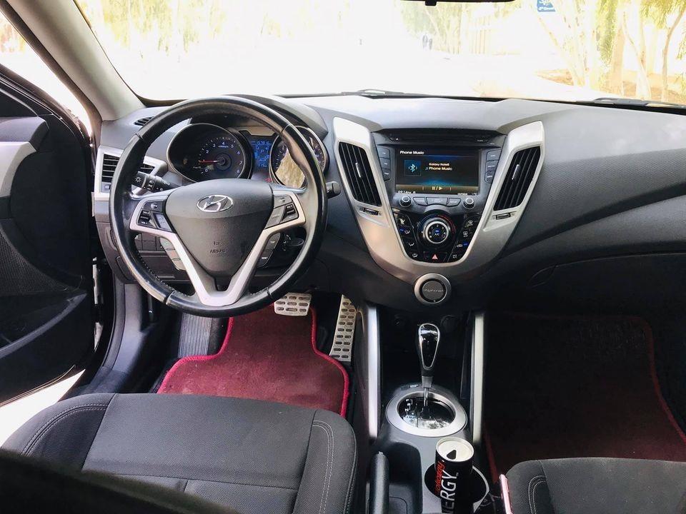 Veloster