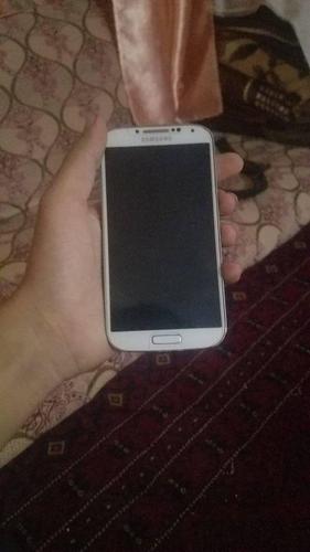 ‎Cell Phones‎