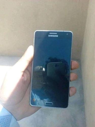 فروش گوشی A72015اصلی همه کارش به زمانت بدون مشکل