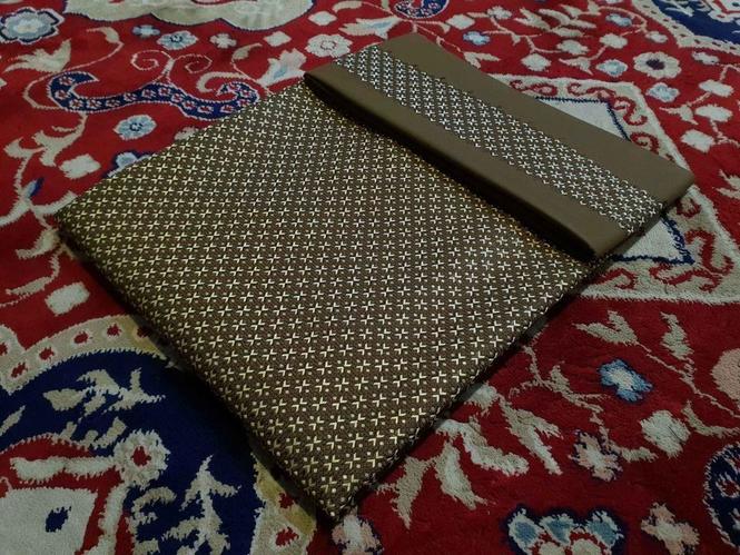 ښایسته رنک اوښایسته غاړه نوی نخشه اواصلی 5متره ټوکر