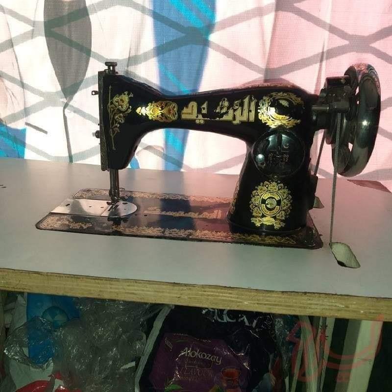 ضرورت-به-یک-ماشین-خیاطی-الی-1000-مستعمل--ولی-ثابت-باشد-07453