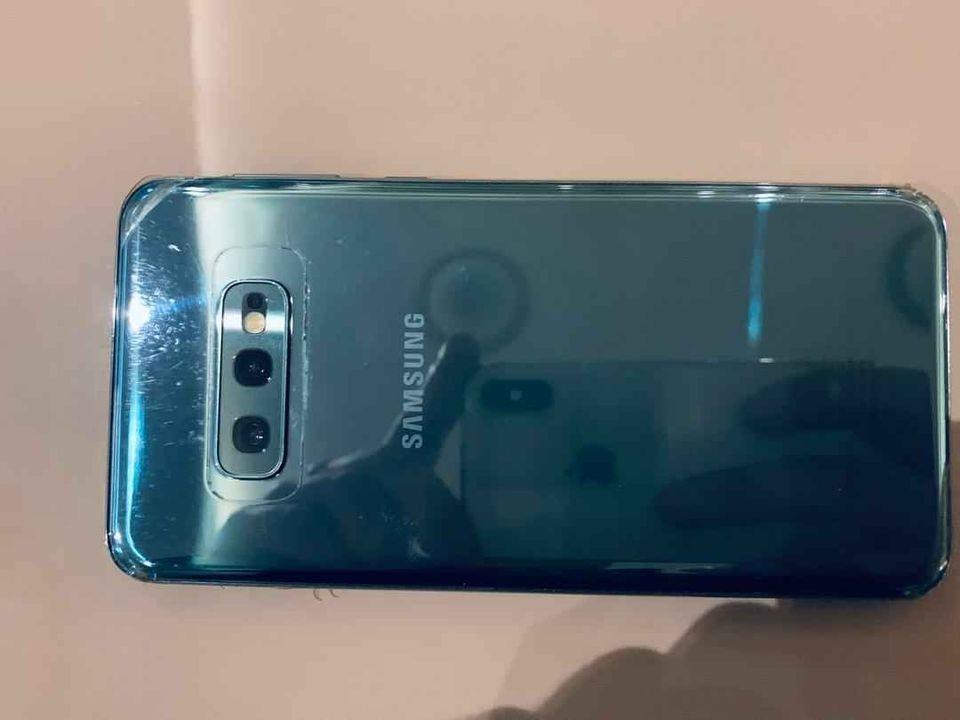 مبایل-فروشی-سامسونگ-Galaxy-S10-e