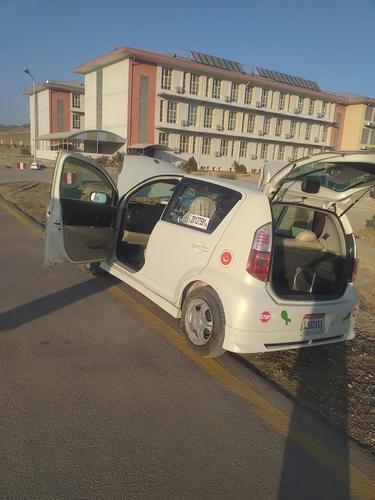0700412149 ګرځینده او واټسپ سوفه سیټان پلوایټ رنګ