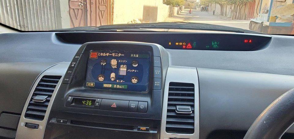 پریوس-هایبرد-برقی-نو-وثابت
