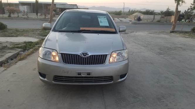 دخرڅ موټر لکسل کلډن رنګ غټ ماشین 1800Ccروغ ماډل 2005 ټیوی کی