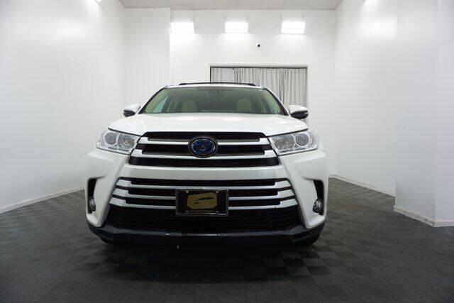 2019 Toyota Highlander Hybrid ( Full Option )