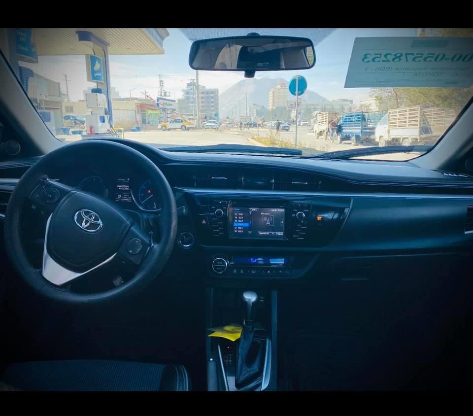 Toyota-corolla-2015-full-option