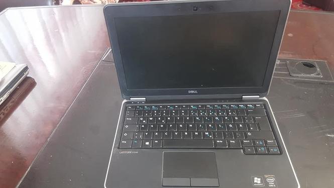 لپتاپ COR I 5 PRO .........LATITUDE.E7240