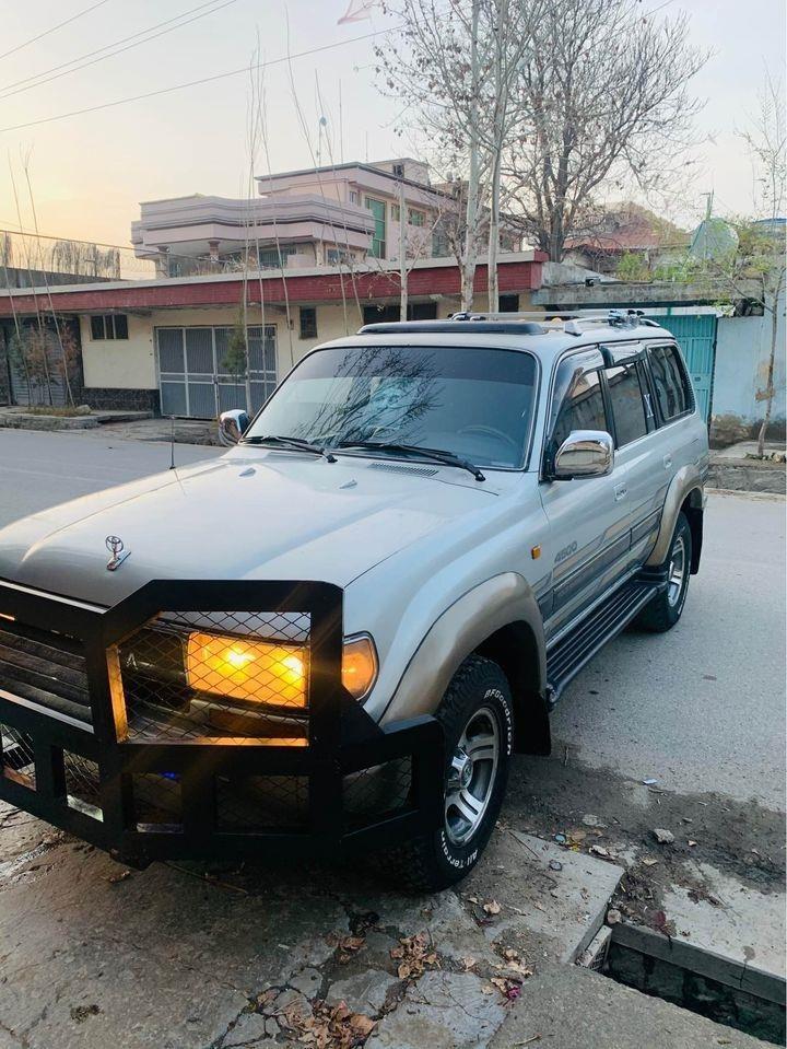 Land-Cruiser