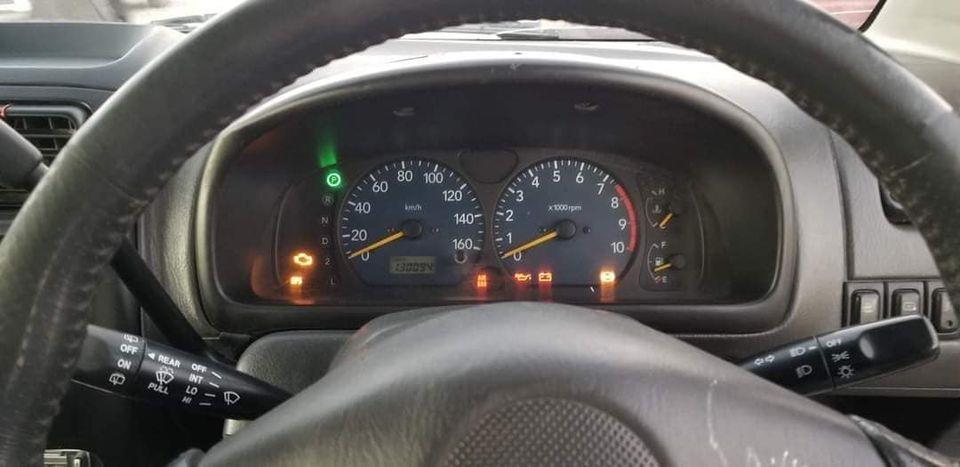 سویفټ-نیمروز-کاټ-2000-ماډل