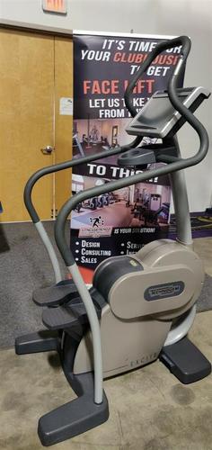 New Technogym Excite + Step 700 Machine Fitness Ma