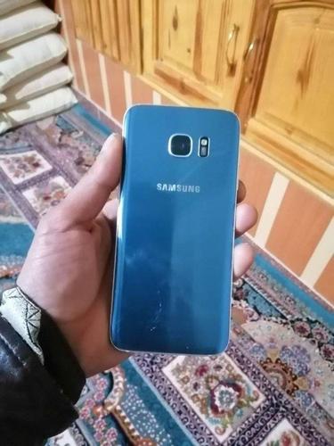 فروش گوشی s7edgeبدون مشکل همه کارش به زمانت32حافظه4جیب رم فن