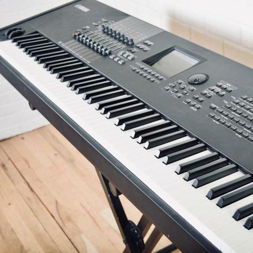 NEW Motifs XF8 88 key piano keyboard synthesizer