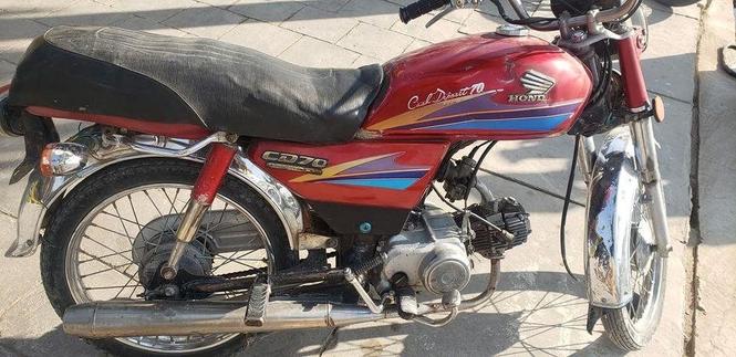 2008ماډل جاپانی بی اسناده ارزانه او جوړ موټرسایکل