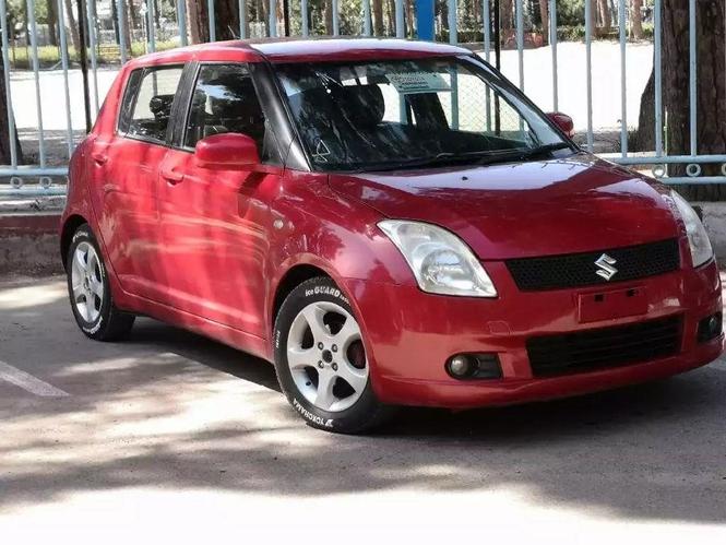 سویفت بدون کات مدل ۲۰۰۸ بسیار تمیز وثابت.