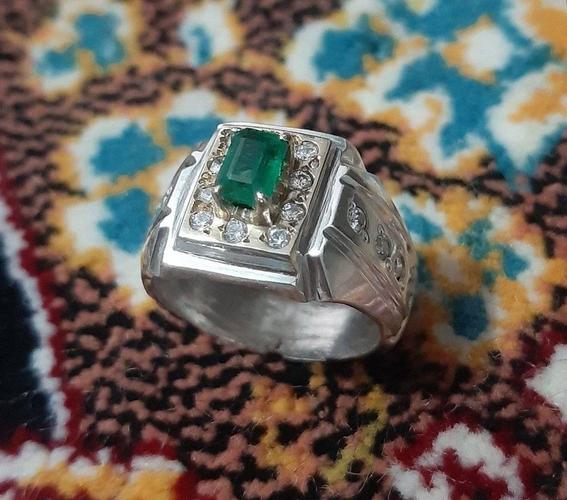 زمرد پنجشیری شماره تماس 0729924902