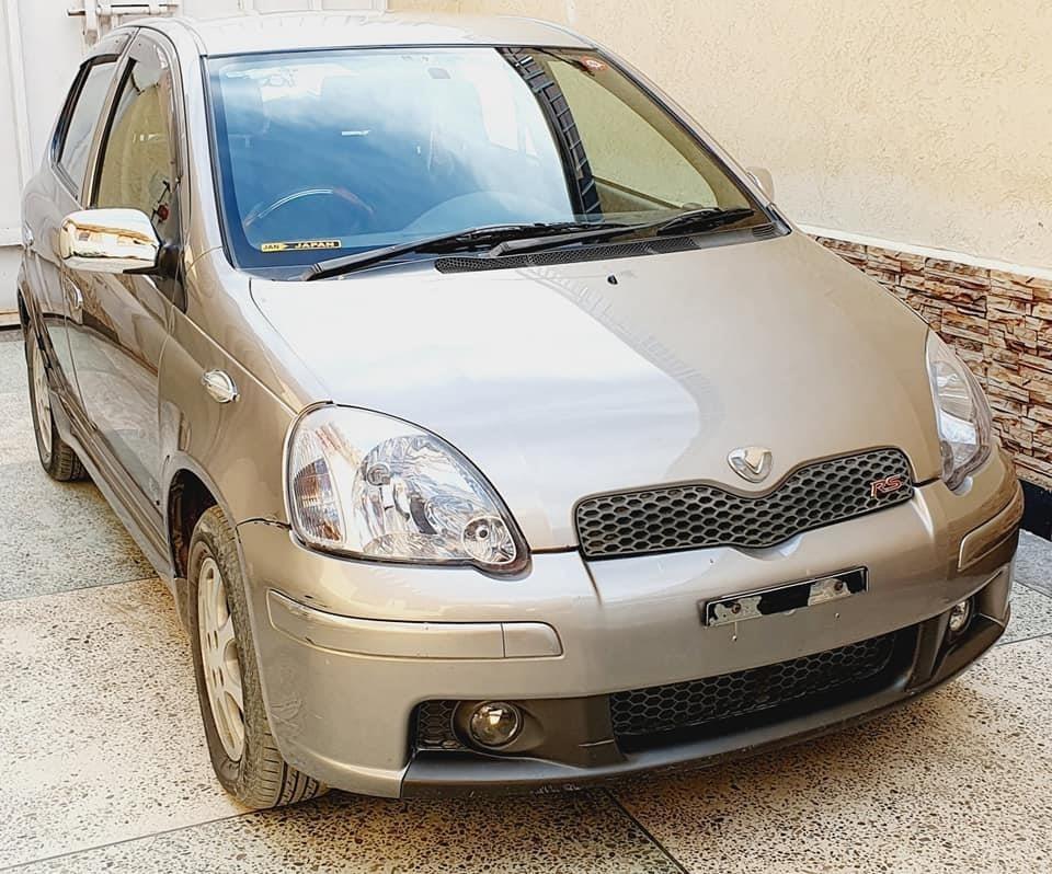 RS-Vitz-اراس-ویډز-2004