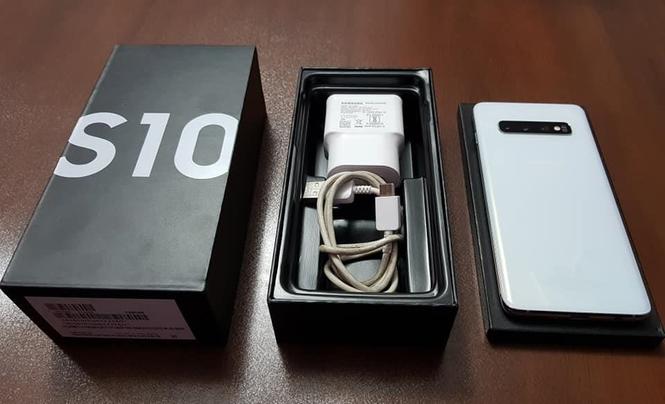 مدل Galaxy S 10 دو سیمکارته اصلی با کارتن و چارجر اصلی 8 GB