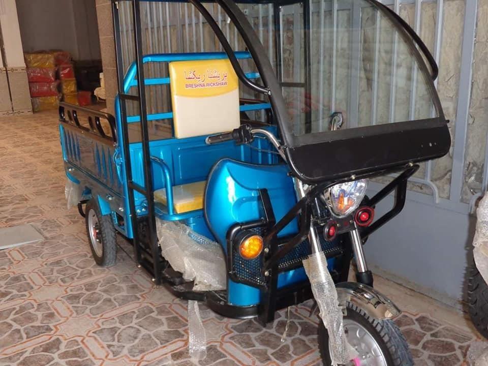 ریکشای-برقی-و-تیلی