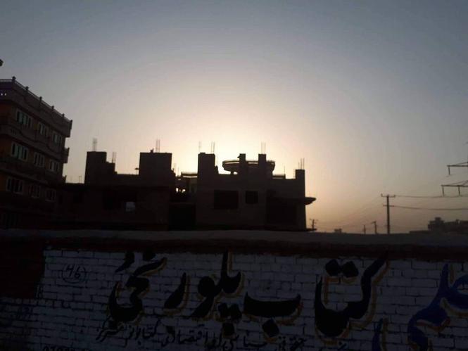 خانه نیم کاره