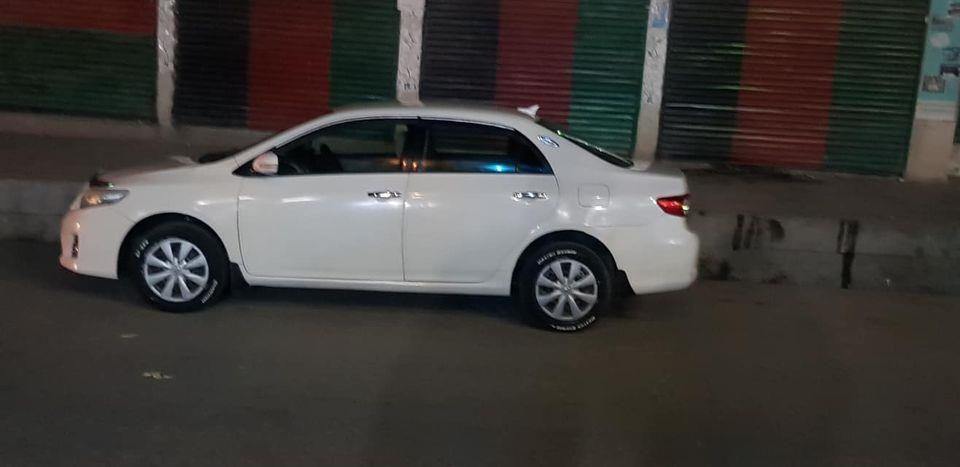 یک-عراده-کرولا-پاکستانی