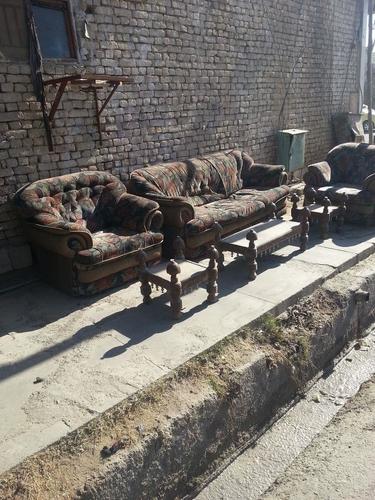 ه نفره کوچ دفترى ميز دفترى چوکى او چاى خورى ميزونه
