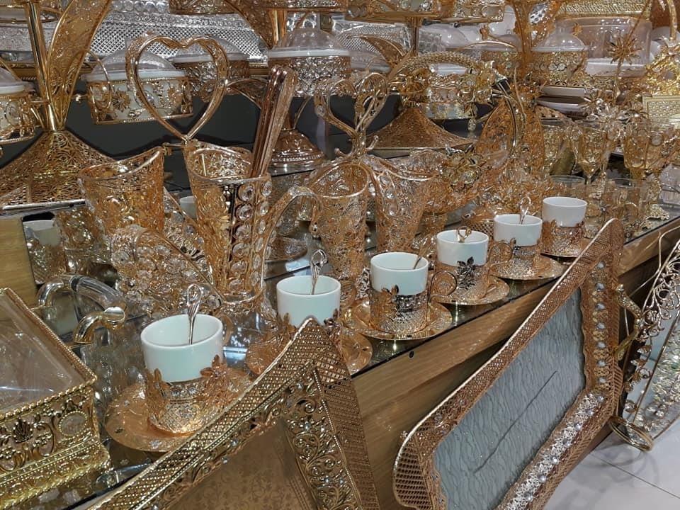 باب-طلایی-و-کرستال